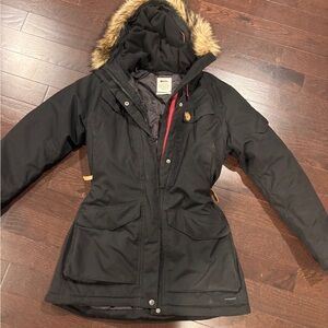 Fjallraven Women's Jacket - Black
